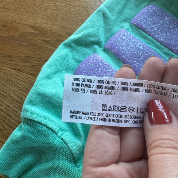 Walt Disney World Glitter Spirit Jersey Little Mermaid Colors Size Small - Picture 12 of 14